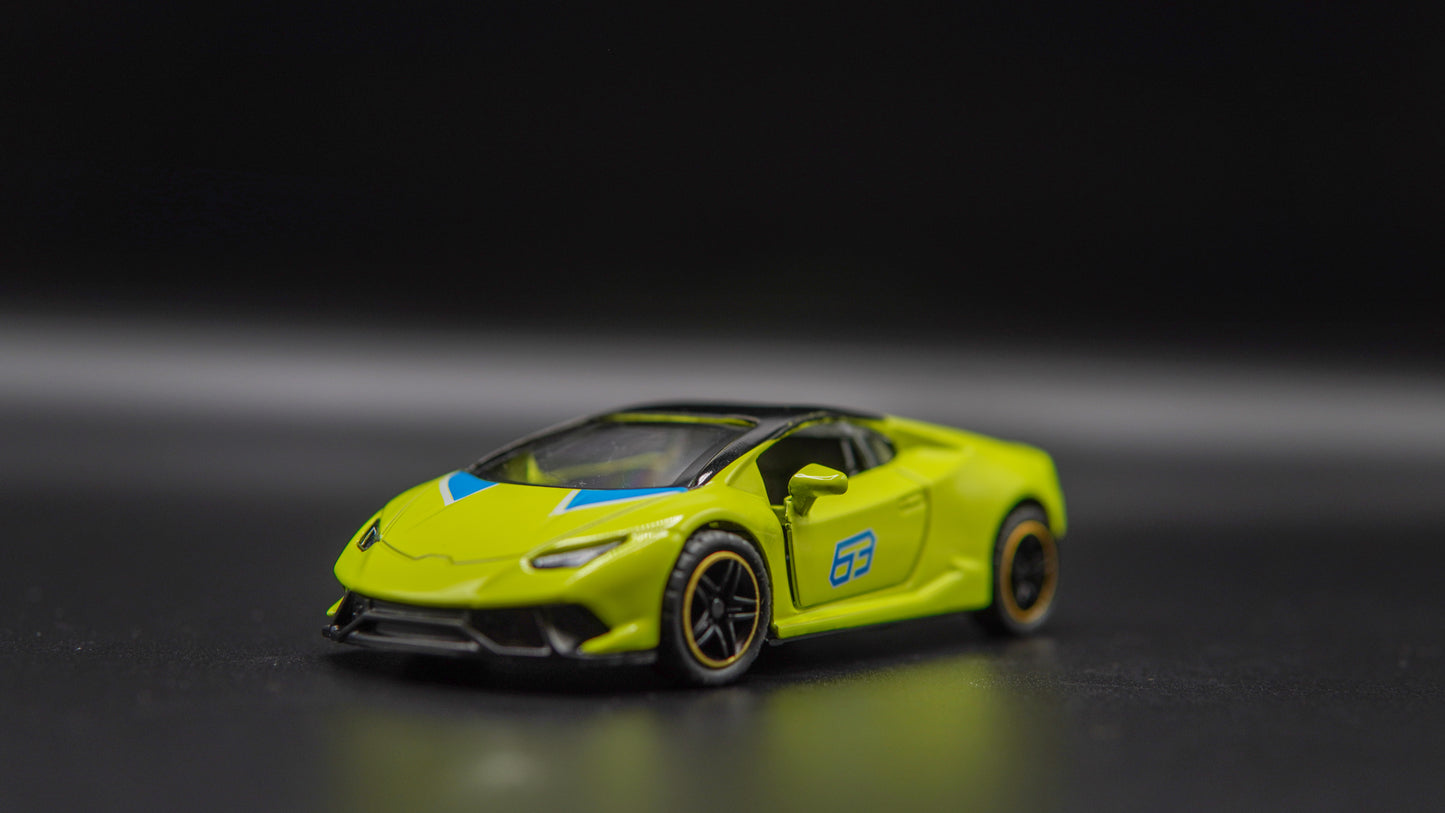 Die cast Lamborghini model car - hard plastic body